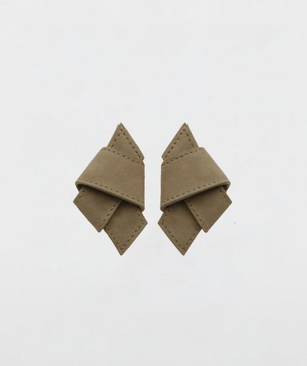 NODI EARRINGS ALCANTARA MUD / LIMITED EDITION